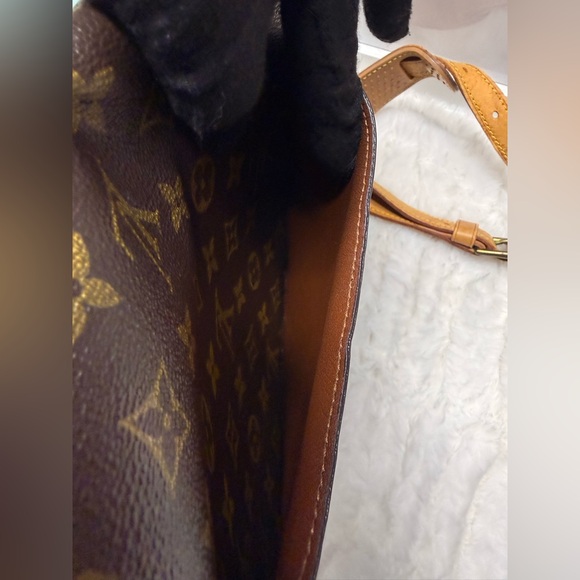 LOUIS VUITTON-9002 VI Saint Cloud Monogram Canvas - Picture 8 of 14